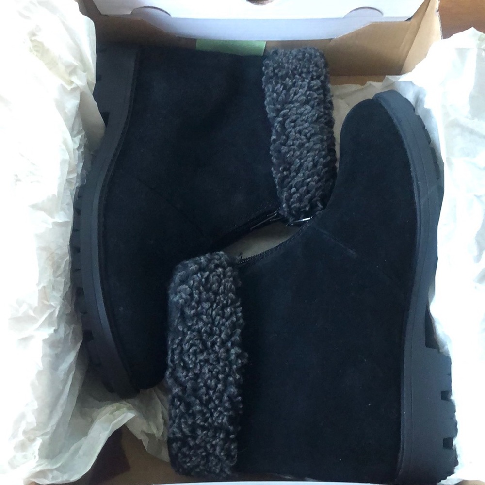 NEW - Black Winter Boots